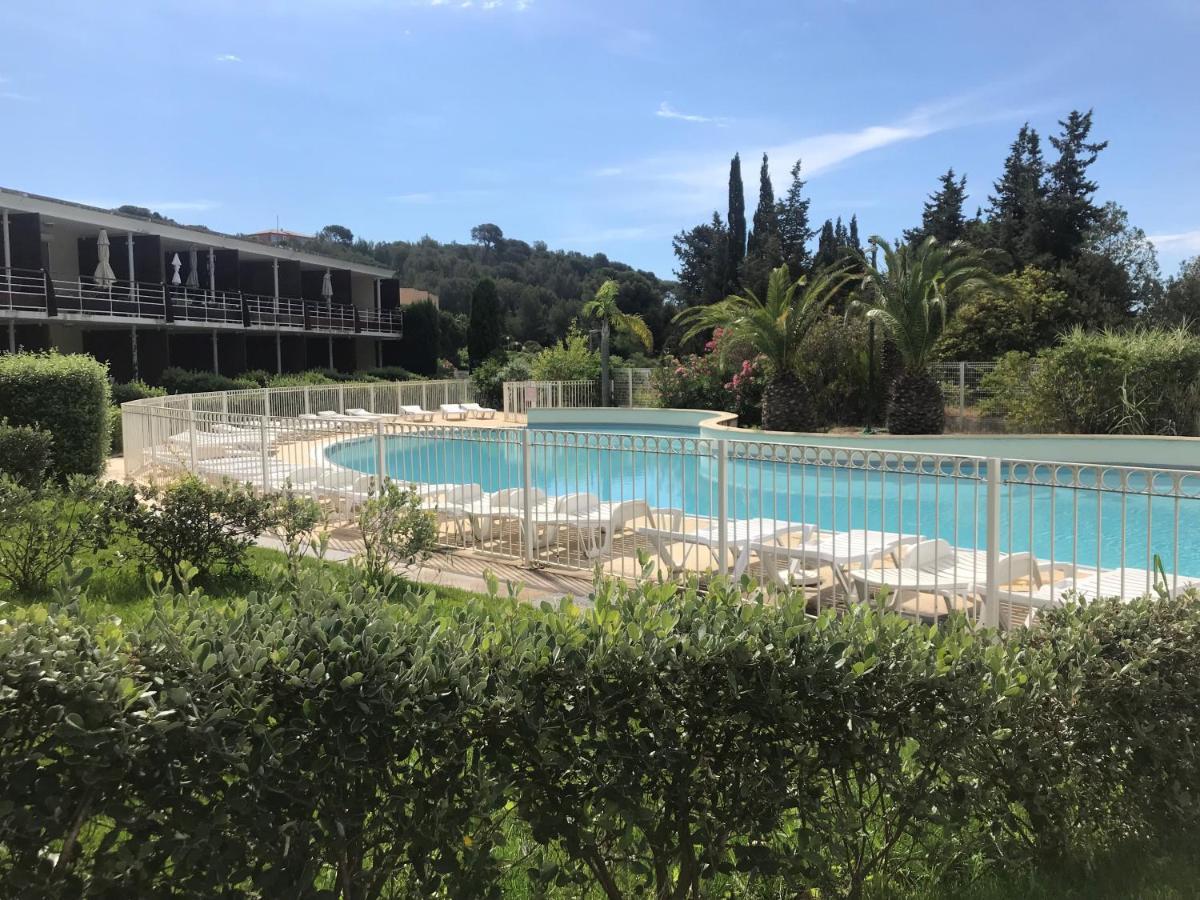 Les Terrasses Du Liouquet T2, Piscine , Parking , Mer A 150 M La Ciotat Zewnętrze zdjęcie