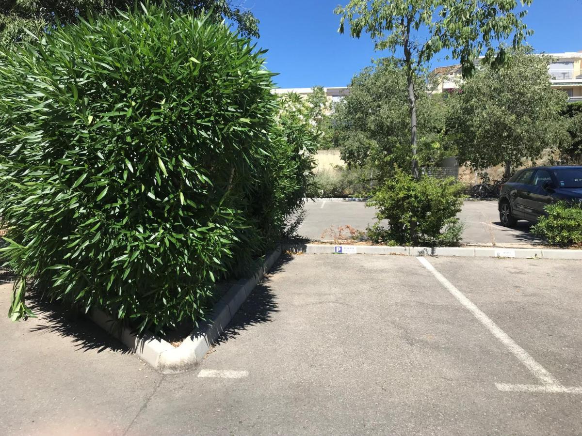 Les Terrasses Du Liouquet T2, Piscine , Parking , Mer A 150 M La Ciotat Zewnętrze zdjęcie